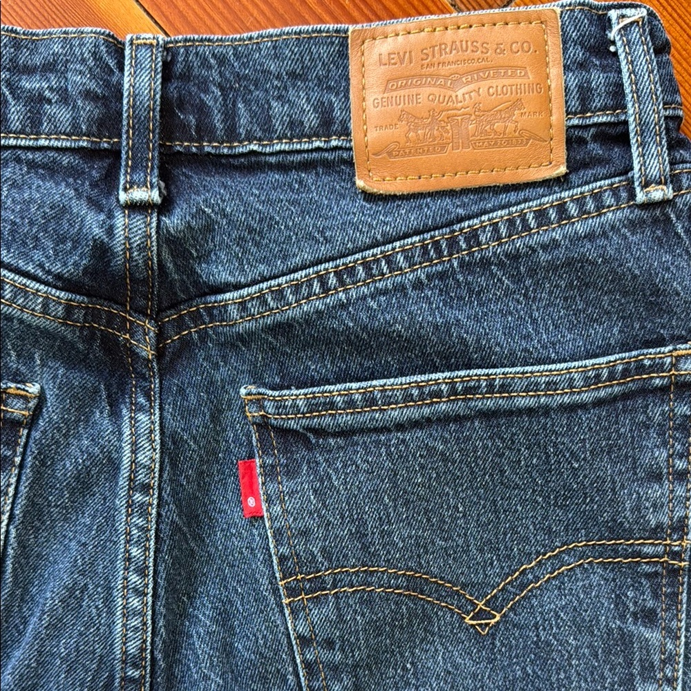 Levi's 70s High Slim Straight Blue Jeans - Picture 4 of 4